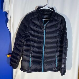 L.L. Bean Women's Ultralight 850 Down Jacket Size Large Petite, NWOT